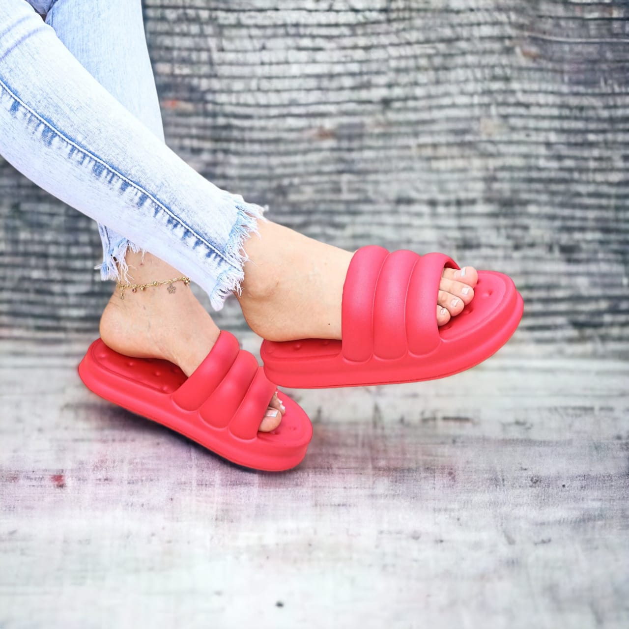 gid://shopify/MediaImage/25709050888262